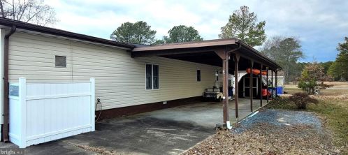 26986 Harbor Rd, Millsboro, DE 19966-6372