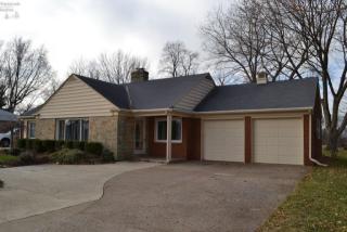 3213 Campbell St, Sandusky, OH 44870-5312