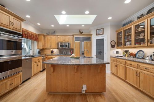 12975 Somerset Dr, Grass Valley, CA 95945-9721