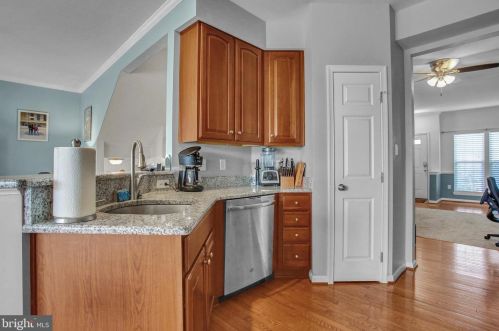 250 Savanna Dr, Pottstown PA  19465-6603 exterior