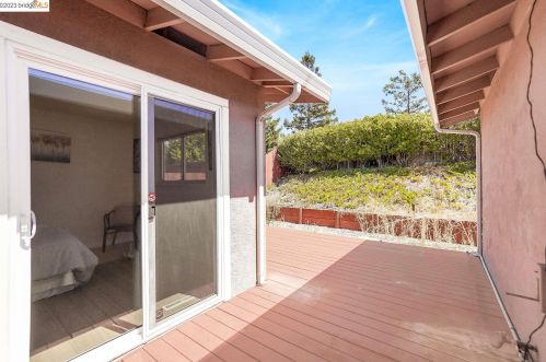 2643 Alice Way, Pinole, CA 94564-1353