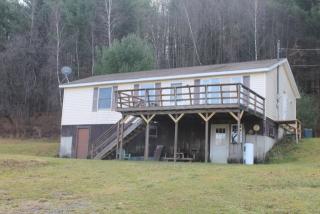 507 Cabin Hl, Hallstead, PA 18822-9121