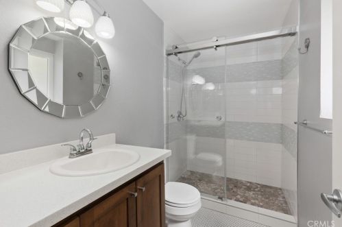 27093 Rainbow Crk Dr, Temecula CA 92591-4570 exterior