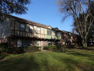 8225 Kensington Sq, Jacksonville, FL 32217-4401