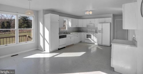 1333 Clouser Hollow Rd, Paradise Park, PA 17068-8612