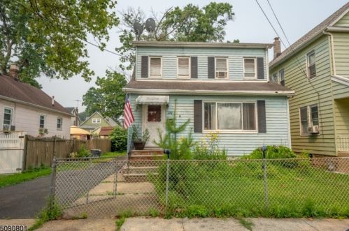 116 Victory St, Roselle, NJ 07203-2628