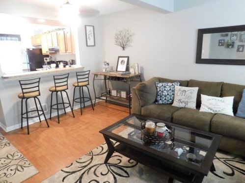 305 Tyler Dr, Pittsburgh, PA 15236-1248