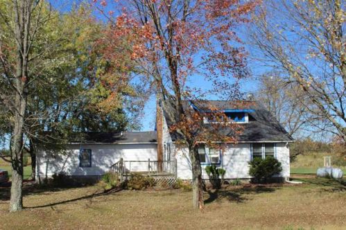 11840 Sparks Rd, City Point, WI 54466-9734