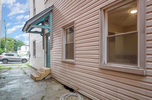 906 Greenup St, Covington KY  41011-3212 exterior