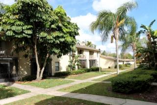 3048 Plaza Terrace Dr, Orlando, FL 32803-2837
