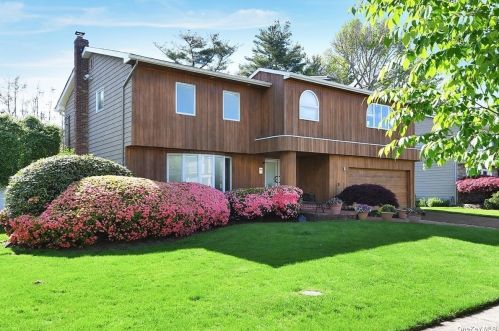 5 Livingston Ave, Muttontown, NY 11753-1510