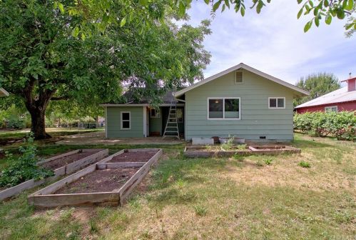 9260 Stanford Ln, Durham CA  95938-9502 exterior