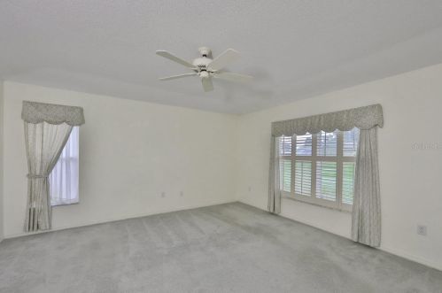 327 Caloosa Palms Ct, Ruskin FL 33573-6938 exterior