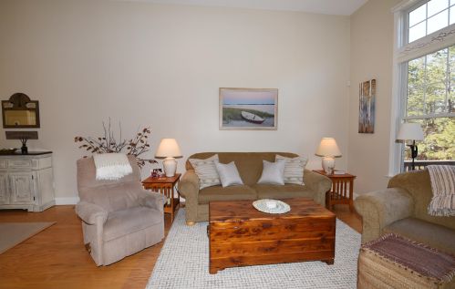 114 Greyhawk Dr, Mashpee MA 02649-4486 exterior