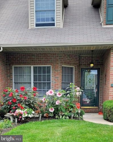 4079 Rufus King Ct, West Enola, PA 17025-1479