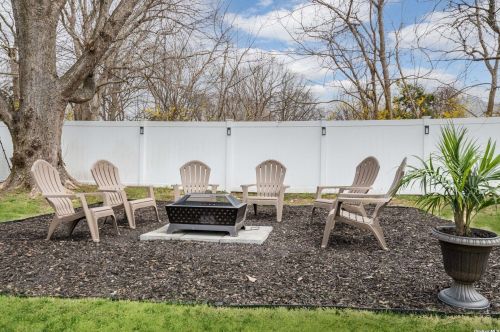 15 Grossman St, Huntington Station NY 11747-2905 exterior