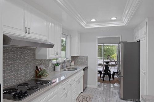 17061 Acena Dr, San Diego CA  92128-2674 exterior