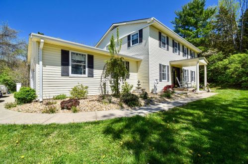 10298 Lees Creek Rd, New Haven, OH 45030-8715