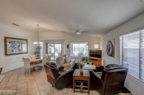 19846 107th Dr, Sun City, AZ 85373-3389