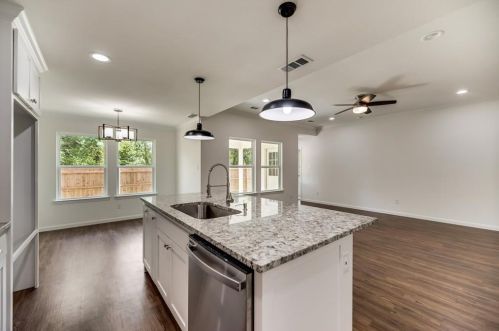 3425 Gillespie St, Greenville TX  75401-2630 exterior