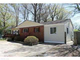 4933 Jeanne St, Virginia Beach VA  23462-2617 exterior