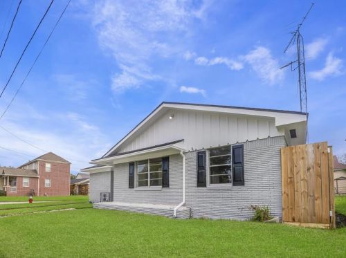 1502 40th St, Galveston TX  77550-6636 exterior