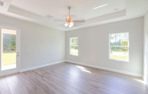 322 Lakehurst Dr, Fort Pierce, FL 34983-2548