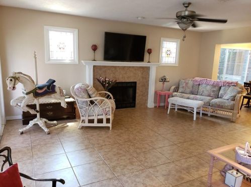 1537 Demens Dr, Saint Petersburg FL  33712-6021 exterior