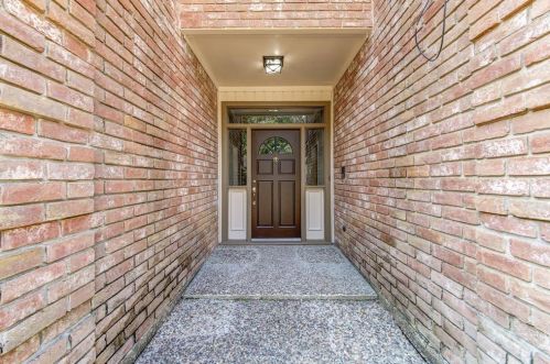 5631 Spring Lodge Dr, Humble TX 77345-1470 exterior