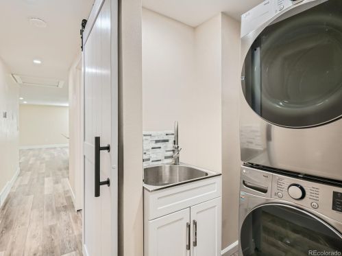 8471 Circle Dr, Westminster CO 80031-3732 exterior