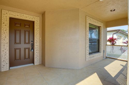 84 Mediterranean Blvd, Fort Pierce, FL 34952-8562