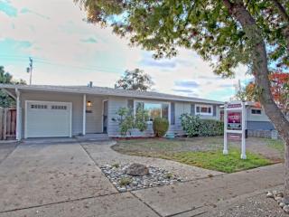 1064 Lynn Way, Sunnyvale, CA 94087-1651