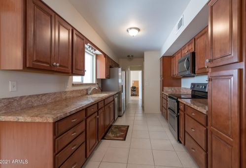 10139 Sun City Blvd, Sun City, AZ 85351-3935