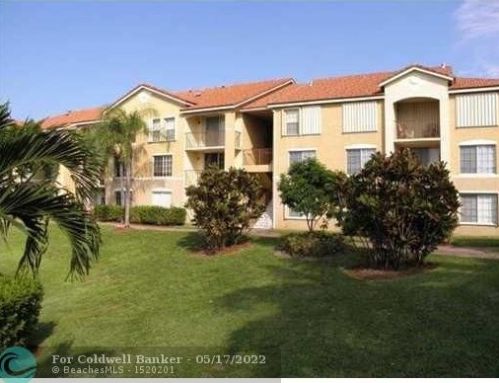 104 Villa Cir, Boynton Beach, FL 33435-8902