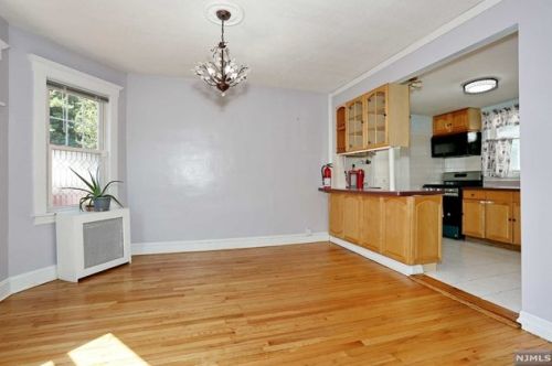 384 Elm Ave, Bogota NJ  07603-1501 exterior