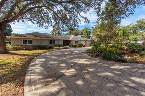 271 Lake Link Rd, Winter Haven, FL 33884-1006