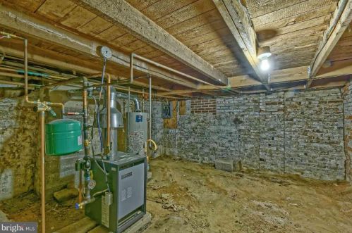 25 Green St, Pilesgrove NJ 08098-1136 exterior