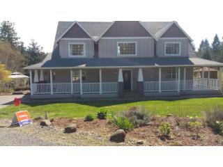 25150 Larkin Rd, Beavercreek, OR 97004-9642