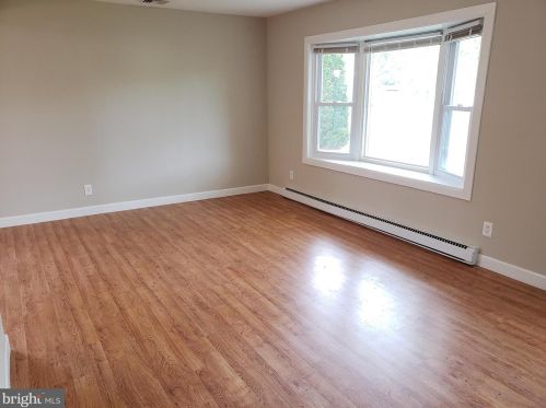 305 Blackfoot Trl, Browns Mills NJ  08015-6213 exterior