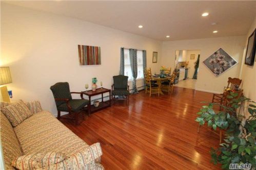 96 Allers Blvd, Roosevelt, NY 11575-2202