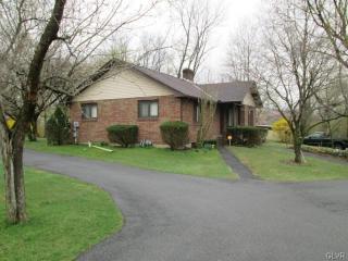 1849 Bushkill Dr, Easton, PA 18040-8134