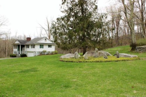 5 Joray Rd, West Woods, CT 06069-2308