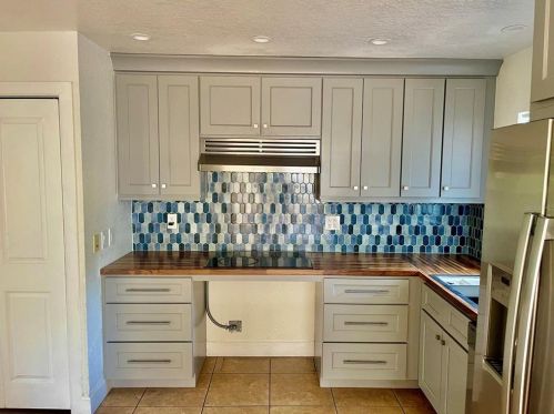 6212 Florida Dr, Ruskin, FL 33572-2535