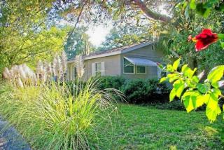 1001 14th Ave, Largo, FL 33770-1029
