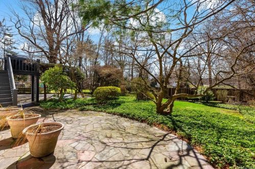 23 Burling Ave, White Plains, NY 10605-3508