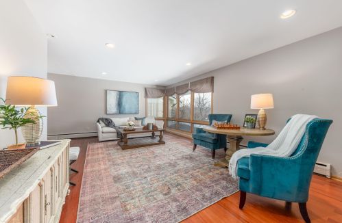 4144 Menomonee Riv Pkwy, Milwaukee WI 53222-1135 exterior