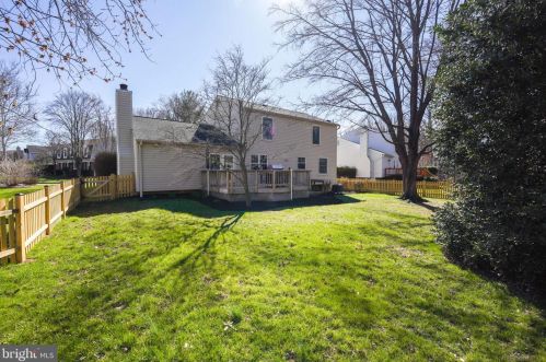 13156 Autumn Hill Ln, Herndon, VA 20171-3927