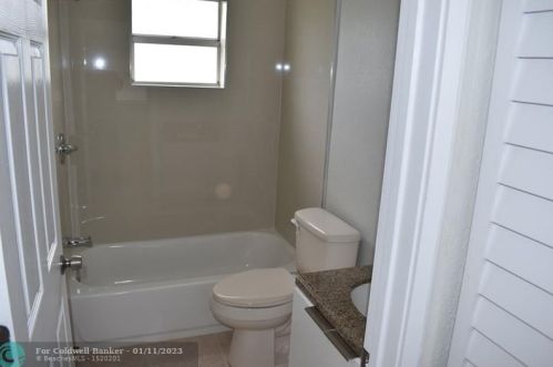 154 Bacom Point Rd, Pahokee FL  33476-2150 exterior