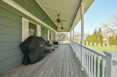 293 Country Club Rd, Cheshire, CT 06410-4104