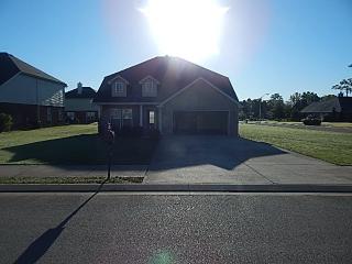 1210 Timber Creek Dr, Murfreesboro TN  37128-3895 exterior